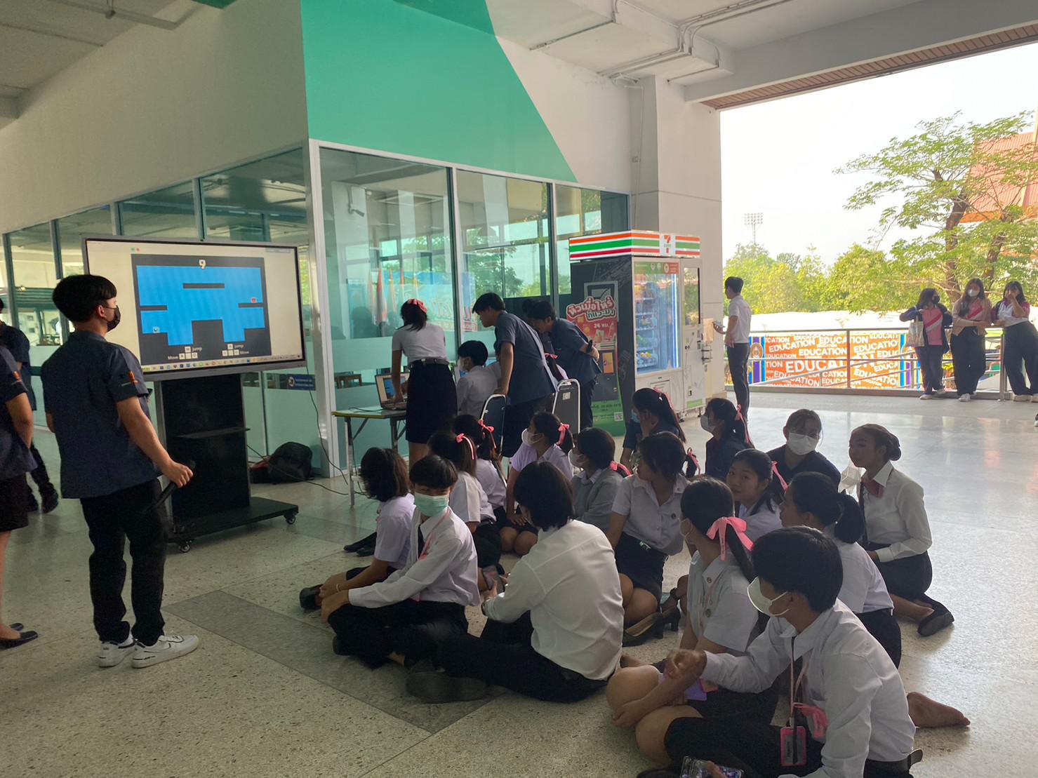 34. ภาพกิจกรรม 50 ปี KPRU สู่การพัฒนาท้องถิ่นอย่างยั่งยืน มหาวิทยาลัยราชภัฏกำแพงเพชร ระหว่างวันที่ 26-28 มกราคม 2566 ณ มหาวิทยาลัยราชภัฏกำแพงเพชร โดยนักศึกษาโปรแกรมวิชาคอมพิวเตอร์ คณะครุศาสตร์